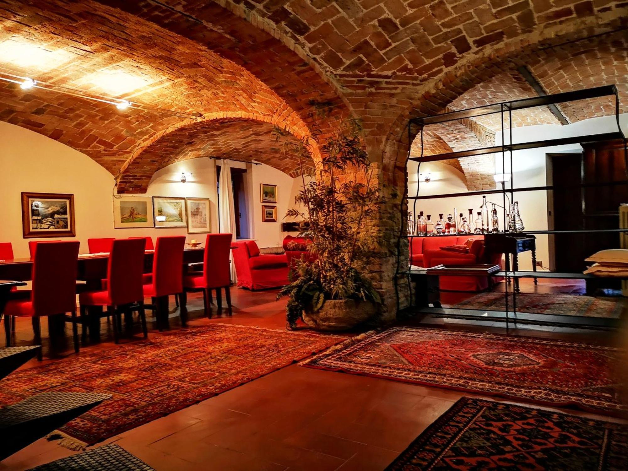 Casa Del Canta Borgomale Екстериор снимка